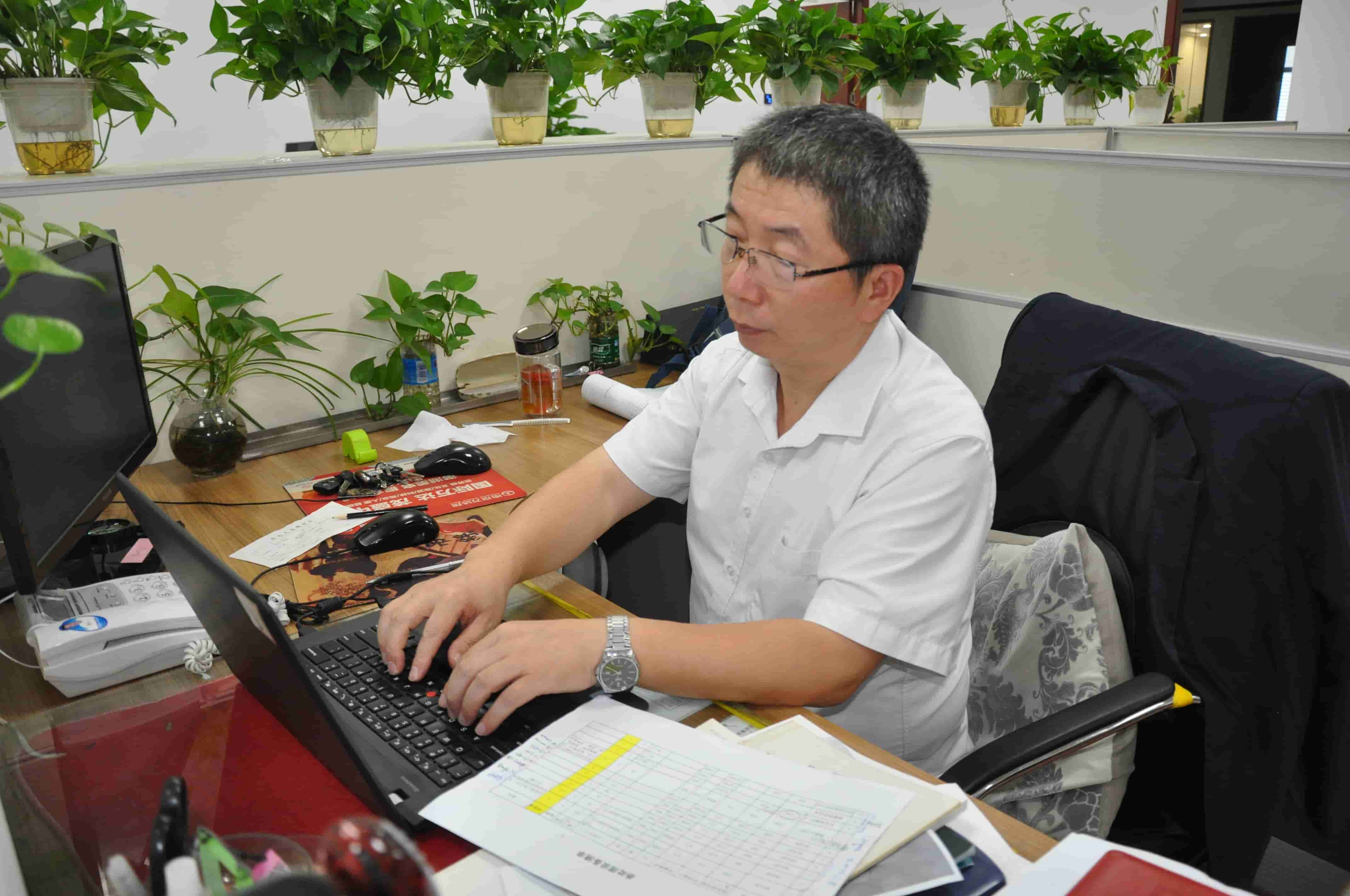 喜訊！長爐集團杜恒標(biāo)榮獲“全國勞動模范”稱號